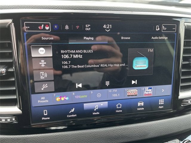 2025 Chrysler Pacifica Select