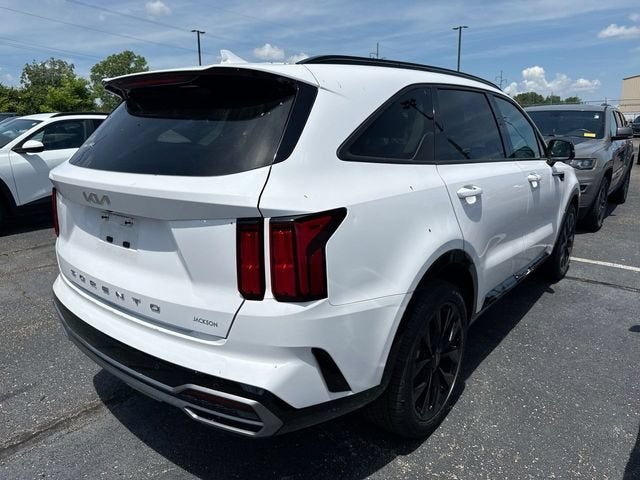 2022 Kia Sorento SX