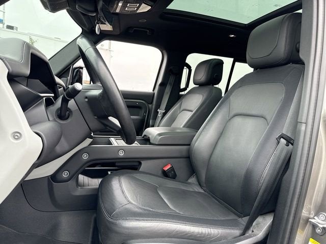 2023 Land Rover Defender X-Dynamic SE