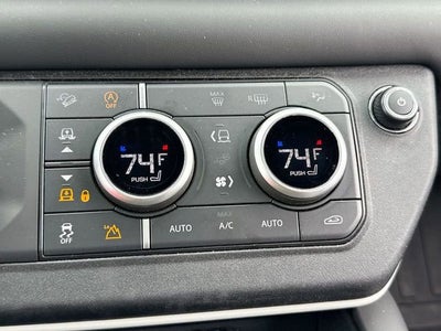 2023 Land Rover Defender X-Dynamic SE