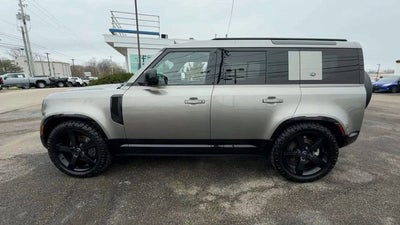 2023 Land Rover Defender X-Dynamic SE