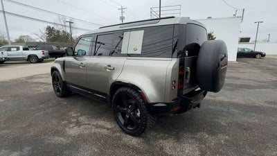 2023 Land Rover Defender X-Dynamic SE