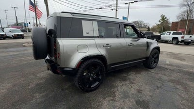 2023 Land Rover Defender X-Dynamic SE