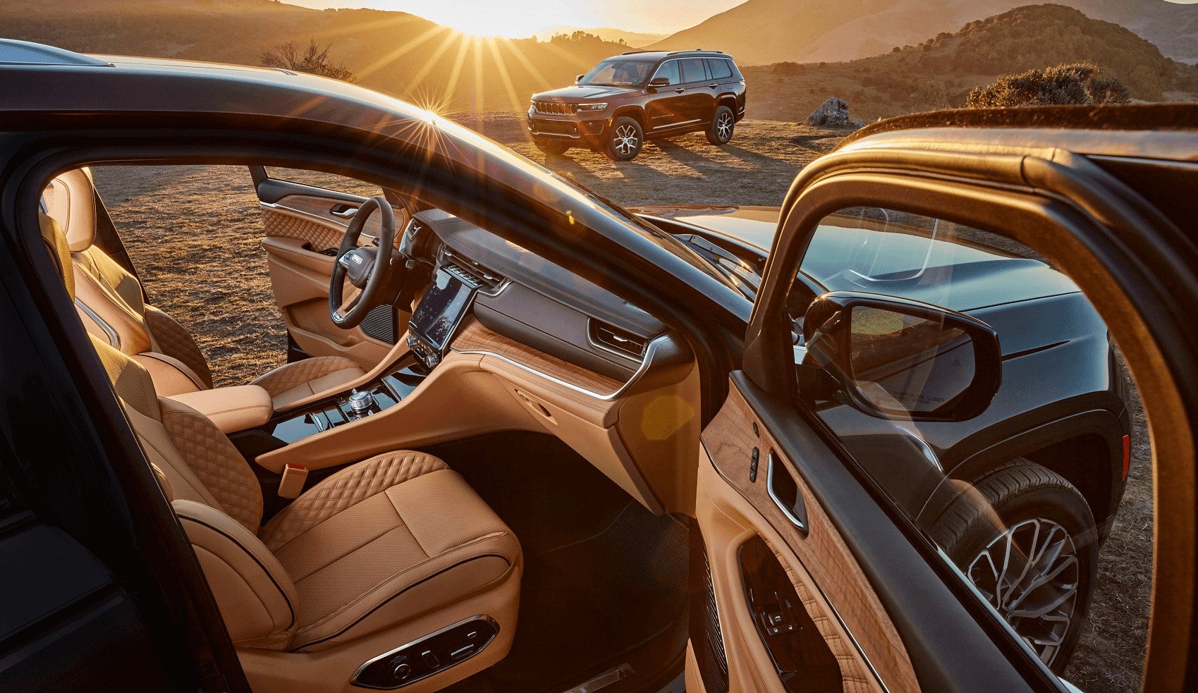 Jeep Grand Cherokee L vs Chevy Tahoe Clarkston MI
